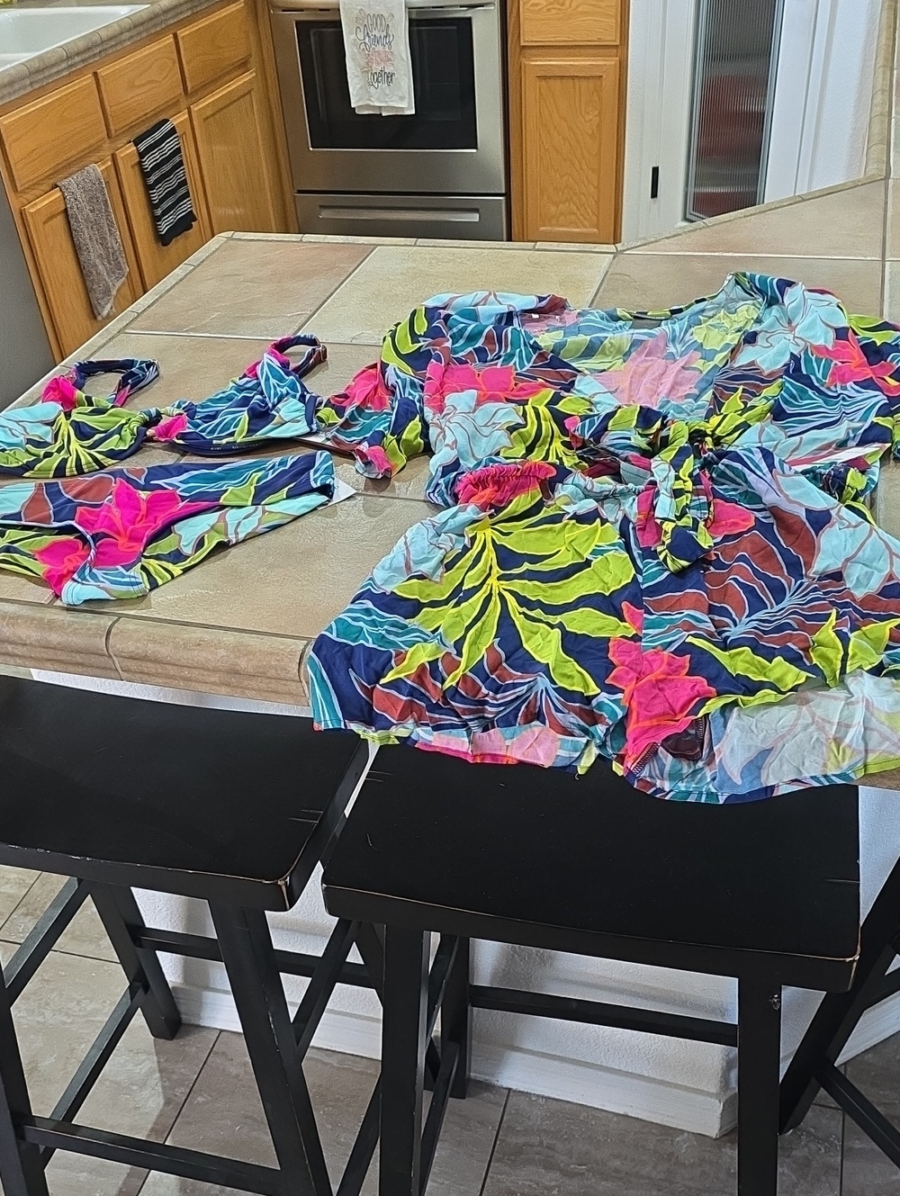 Vince Camuto Swim Set Sz Lg Nwt